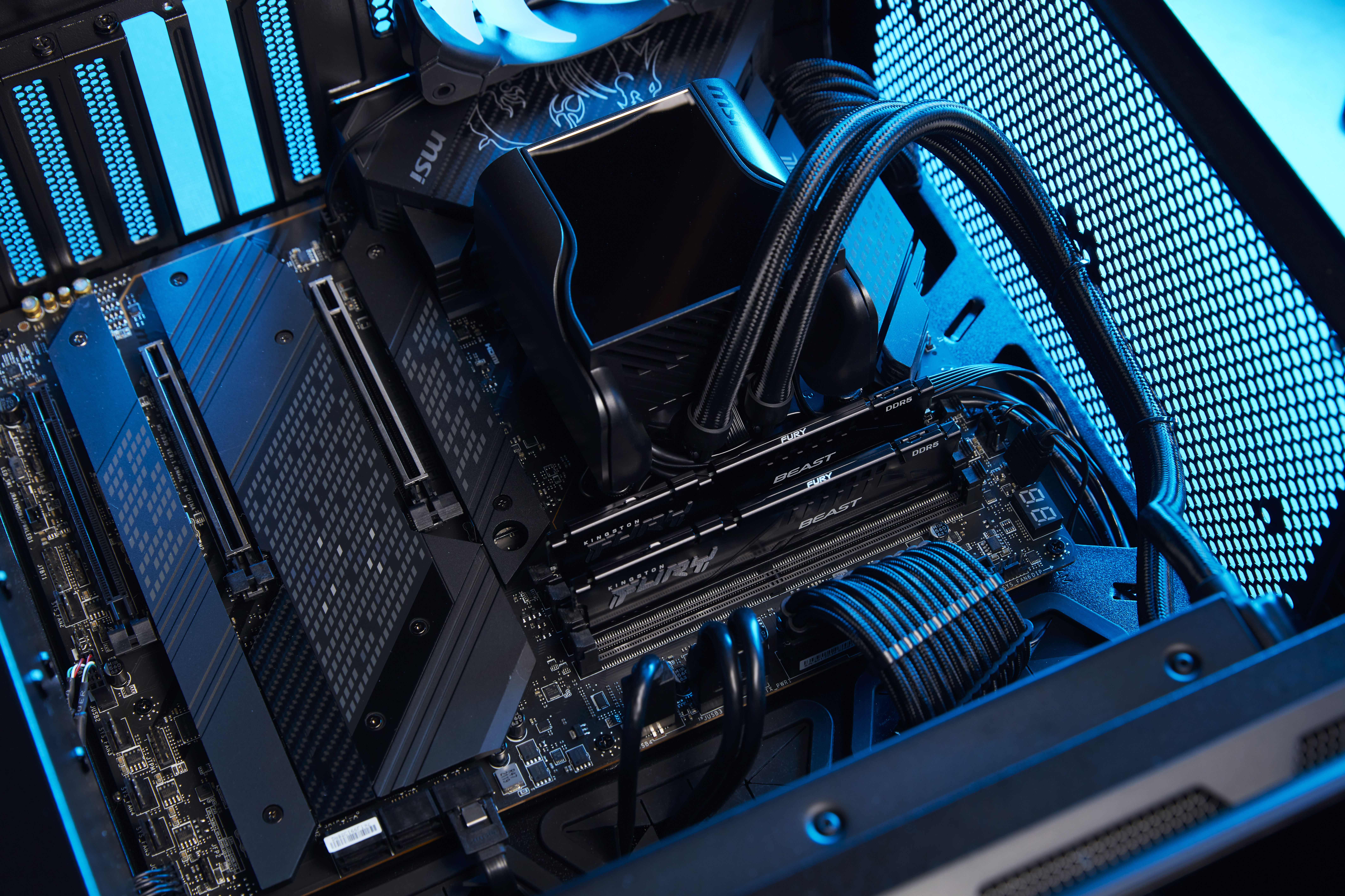 Kingston Beast Expo 32GB DDR5 5600MHz CL36 Performans Rami Kit (2x16GB) KF556C36BBEK2-32TR